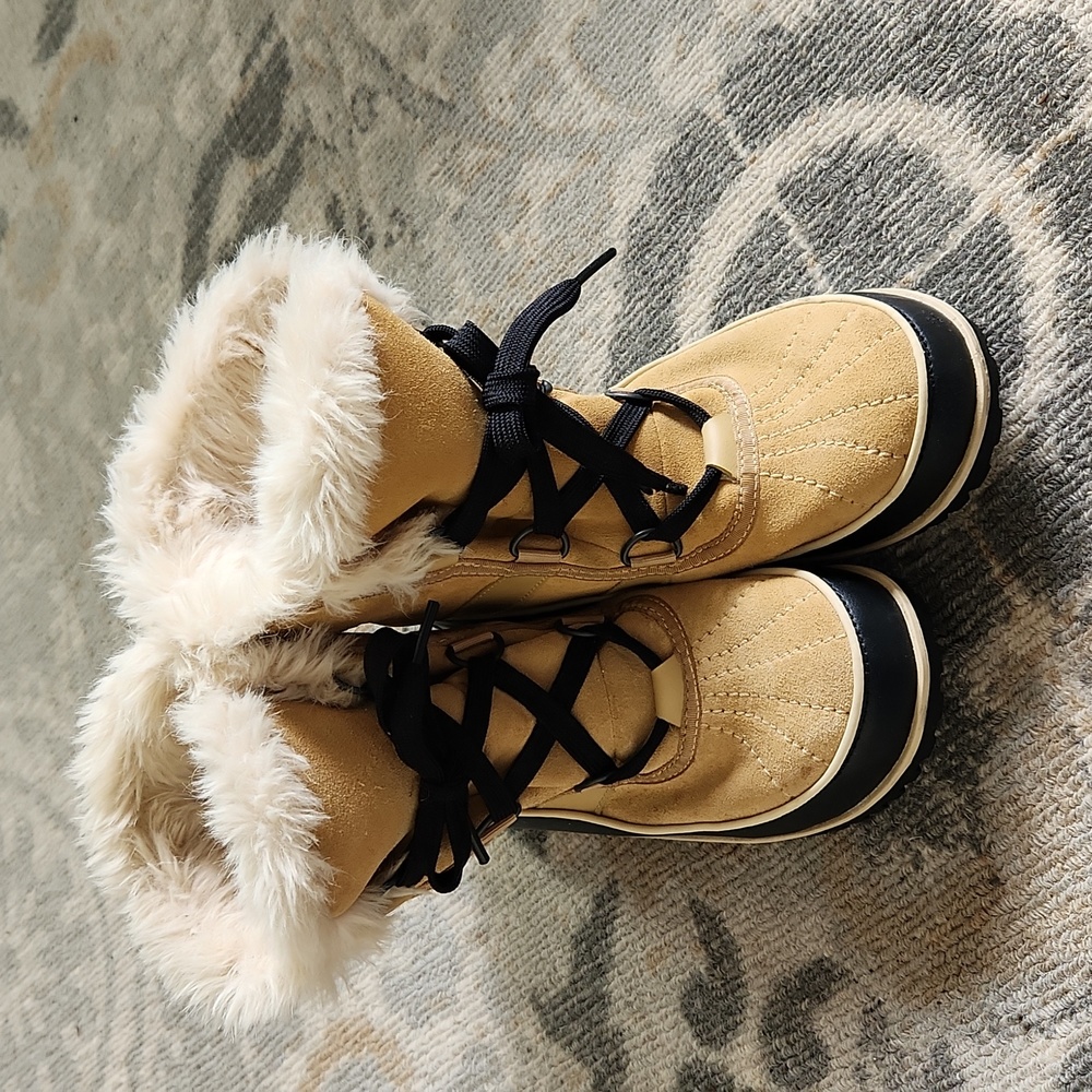Sorel Boots Size  6.5